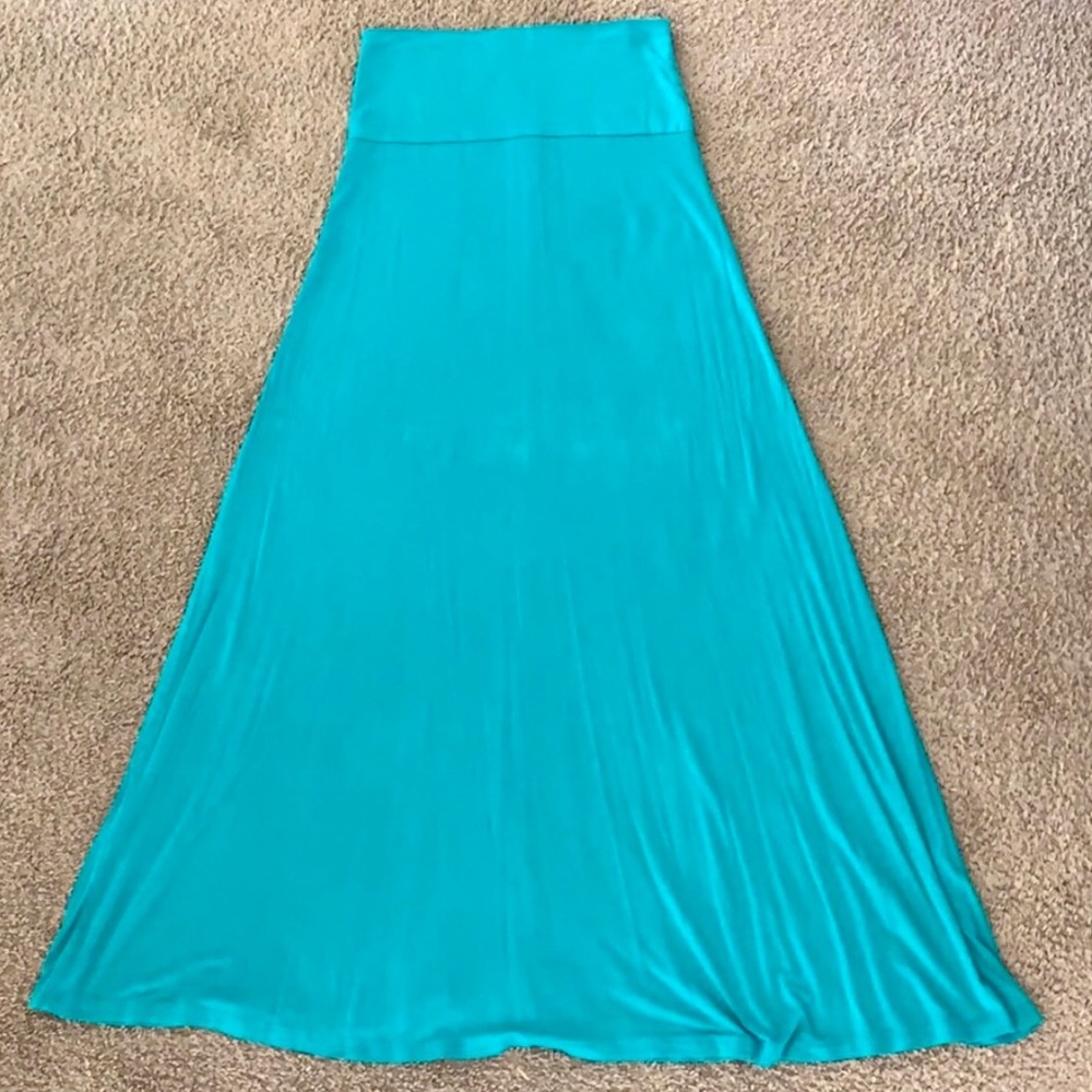 Green High-Waist Maxi Skirt